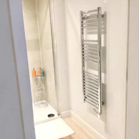 Luxury Ensuite Room 2 Minutes From Cambridge Station Exterior photo