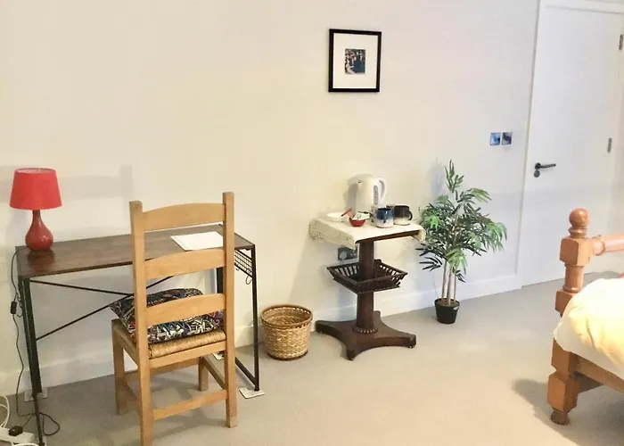 Luxury Ensuite Room 2 Minutes From Cambridge Station